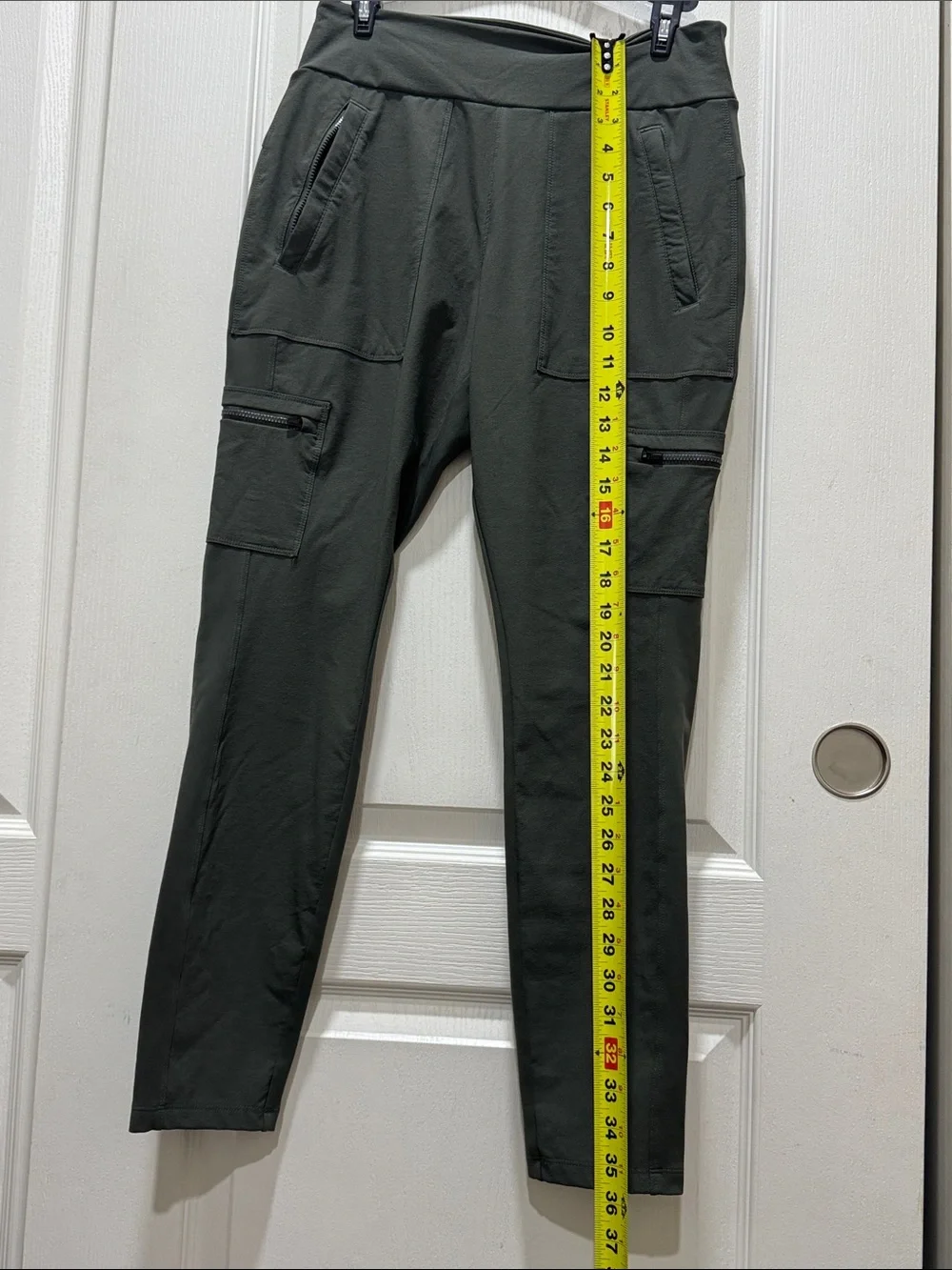 Athleta Headlands Hybrid Cargo Pants Olive Green Women’s Size 8 Travel